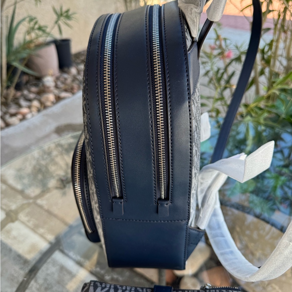 Set of Michael Kors Monogram Backpack and Wallet Set in Navy white ombre - Picture 8 of 11